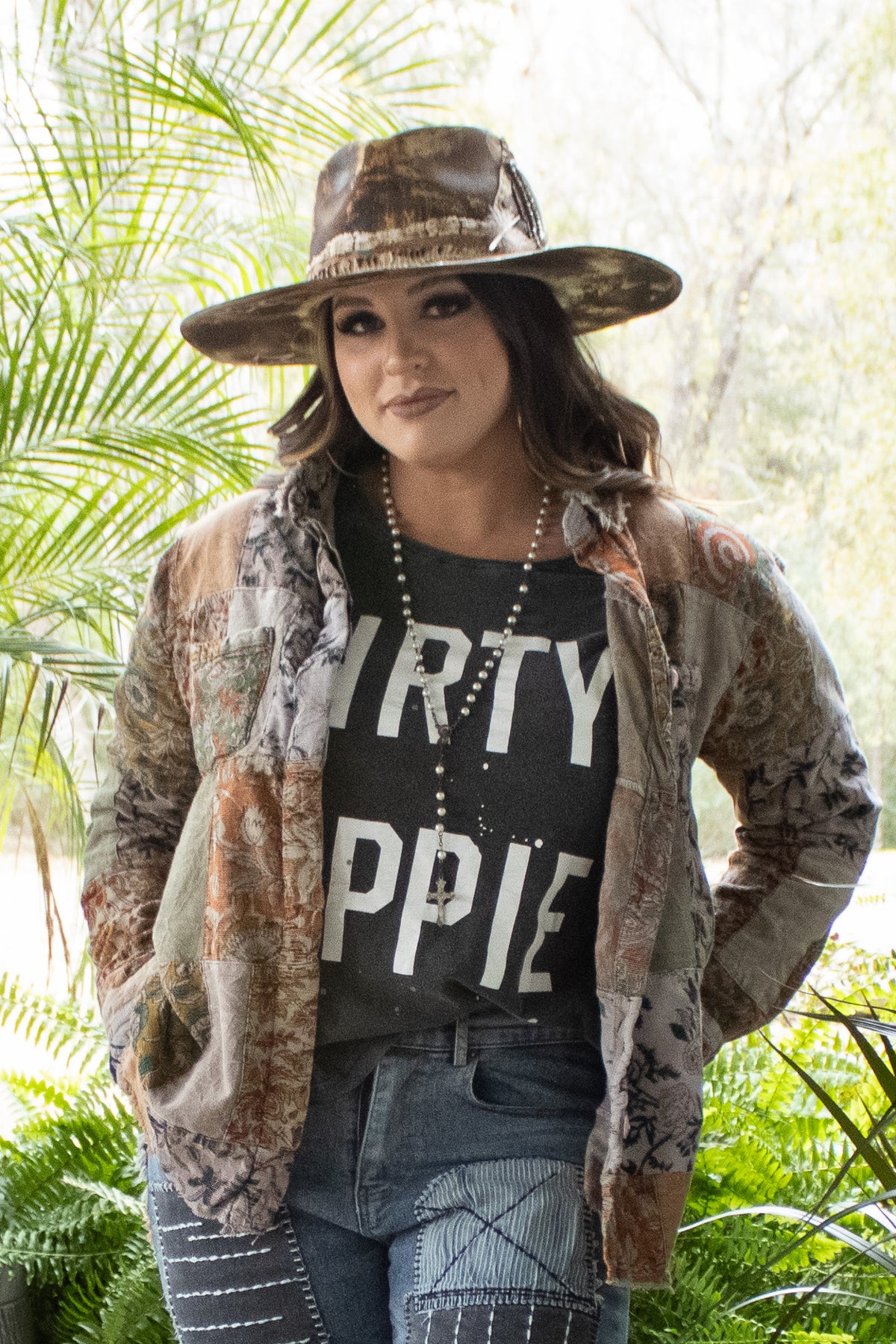 Dirty Hippie Tee - Vintage Black