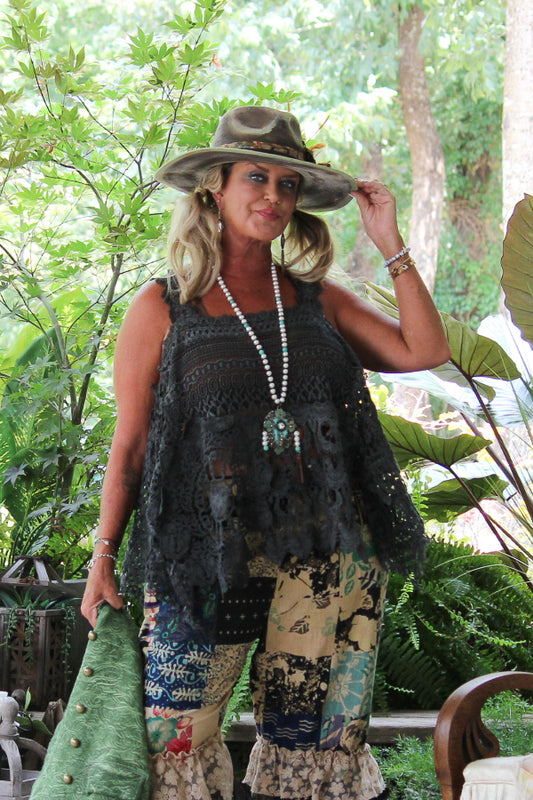 Forever Timeless Tank - Charcoal