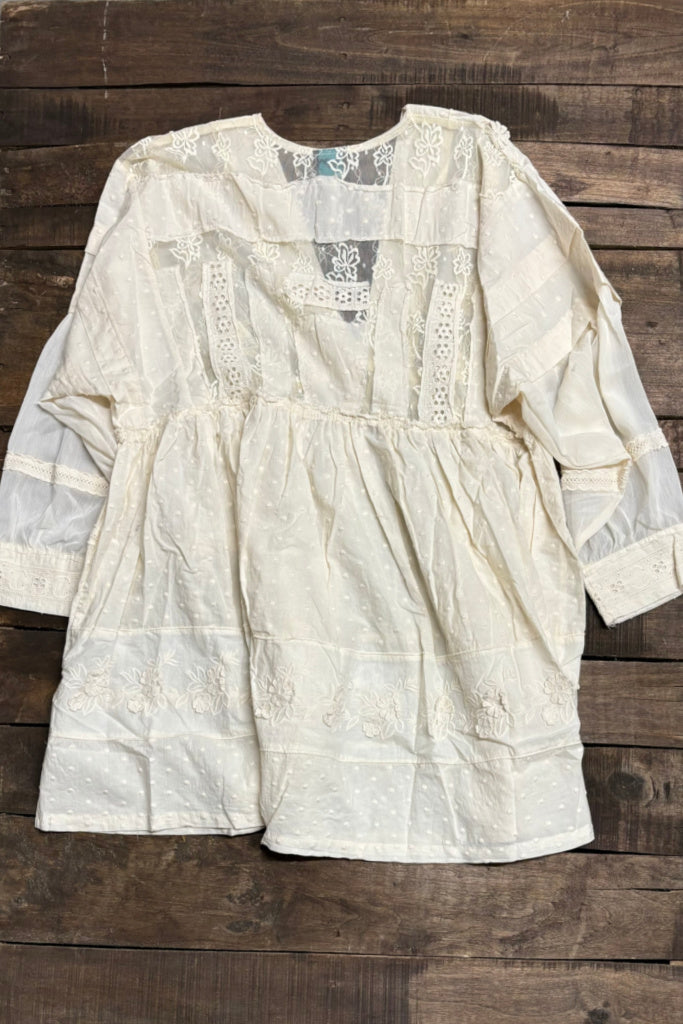 Romantic Views Tunic