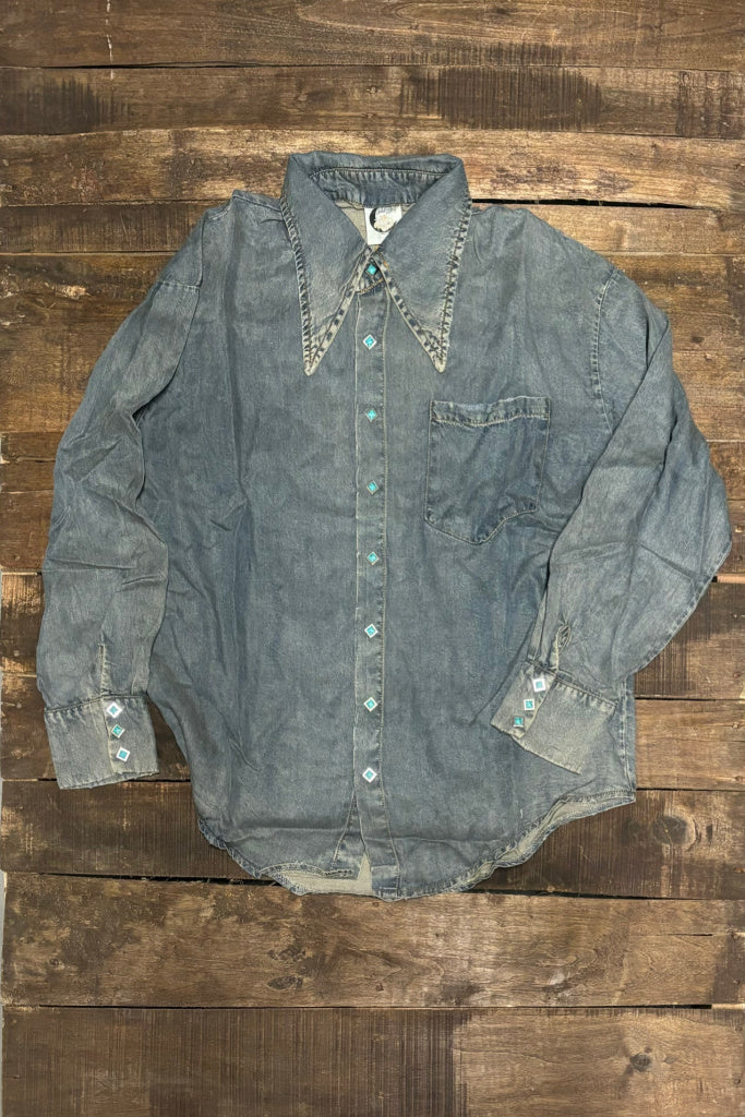 To the Point Shirt - Medium Wash